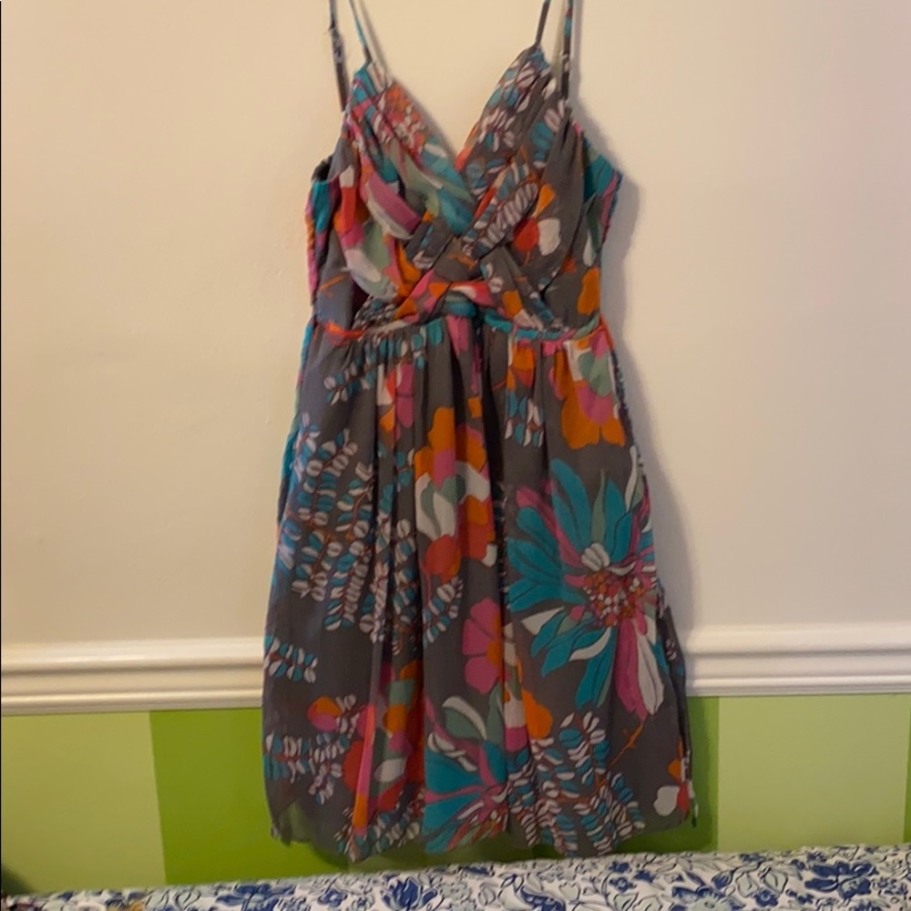 Gray flowered summer dress size 6